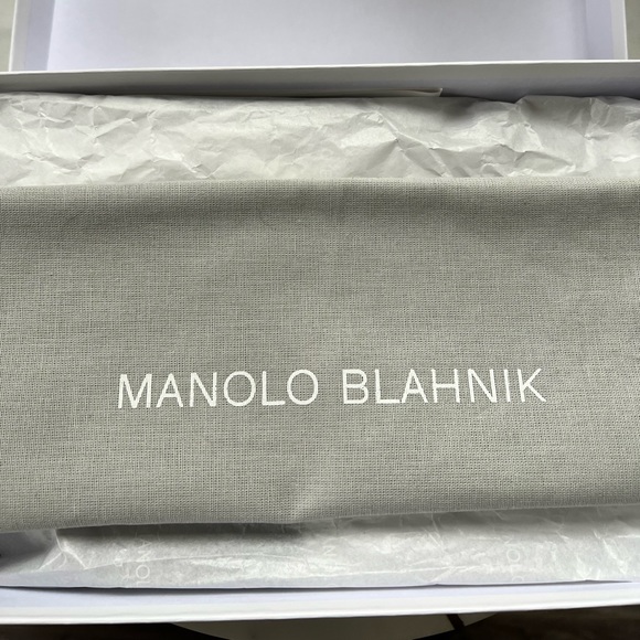 Manolo Blahnik Pumps - Picture 3 of 8